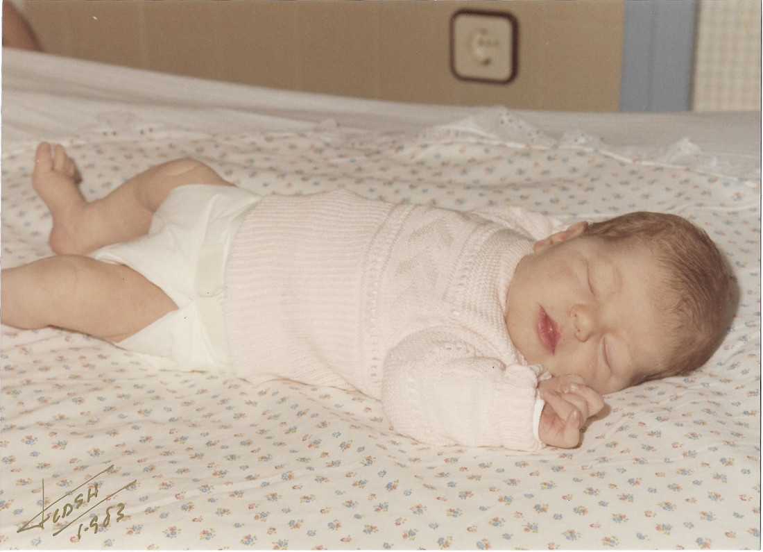 FOTOGRAFIA_RECIEN_NACIDO_IGUALADA_BARCELONA_FOTOS_NEWBORN_1983_EL_MEU_NUVOL_FOTOGRAFO_FAMILIA_NOUNAT_NADO_00004