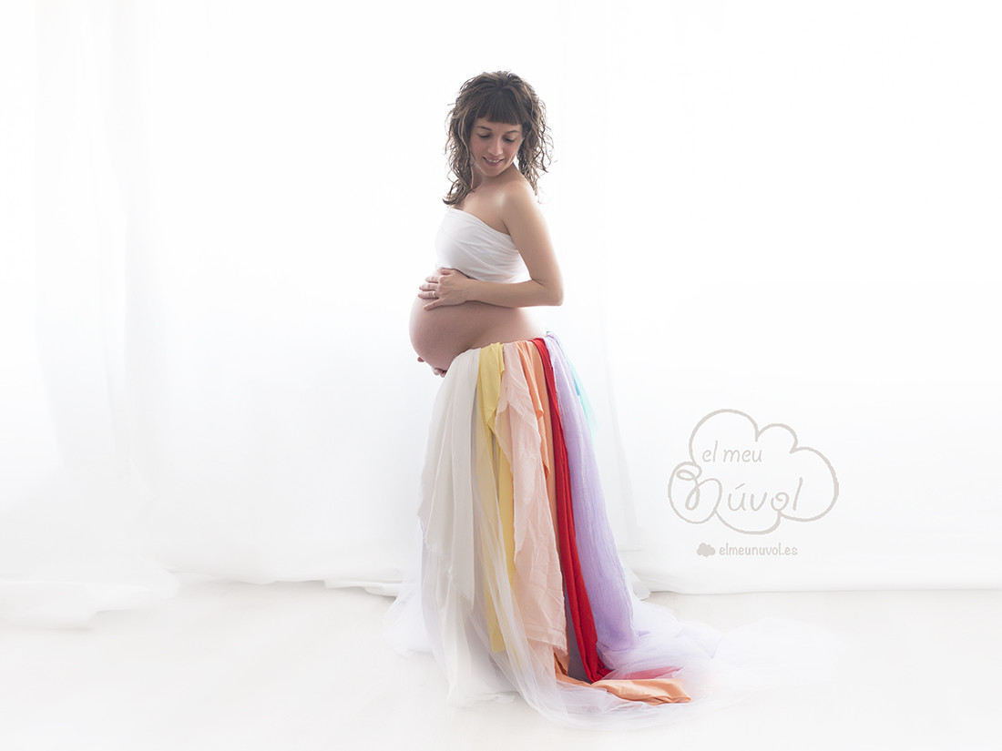 fotografía embarazo arcoiris igualada el meu núvol fotógrafo de recién nacido newborn nadó nounat bebé