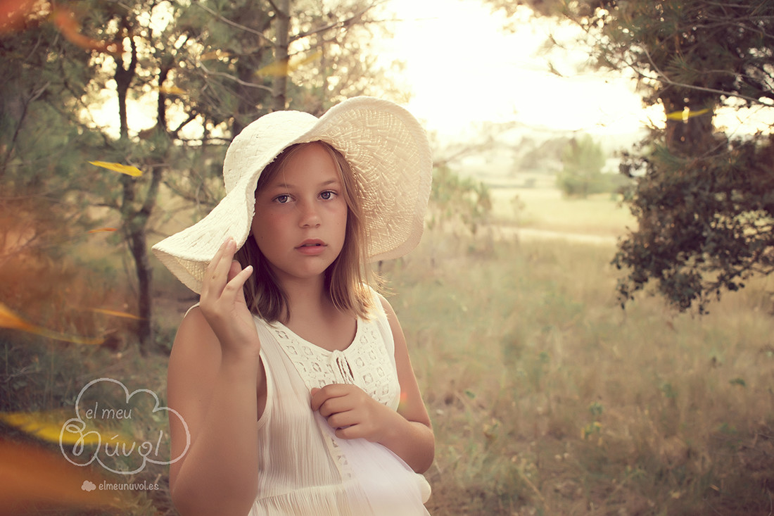 fotografía en exterior infantil atardecer princesas el meu núvol fotógrafo newborn familiar 00016